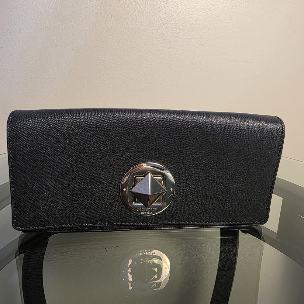 Kate Spade New York Black Saffiano Leather Turn-Lock Long Wallet / Clutch